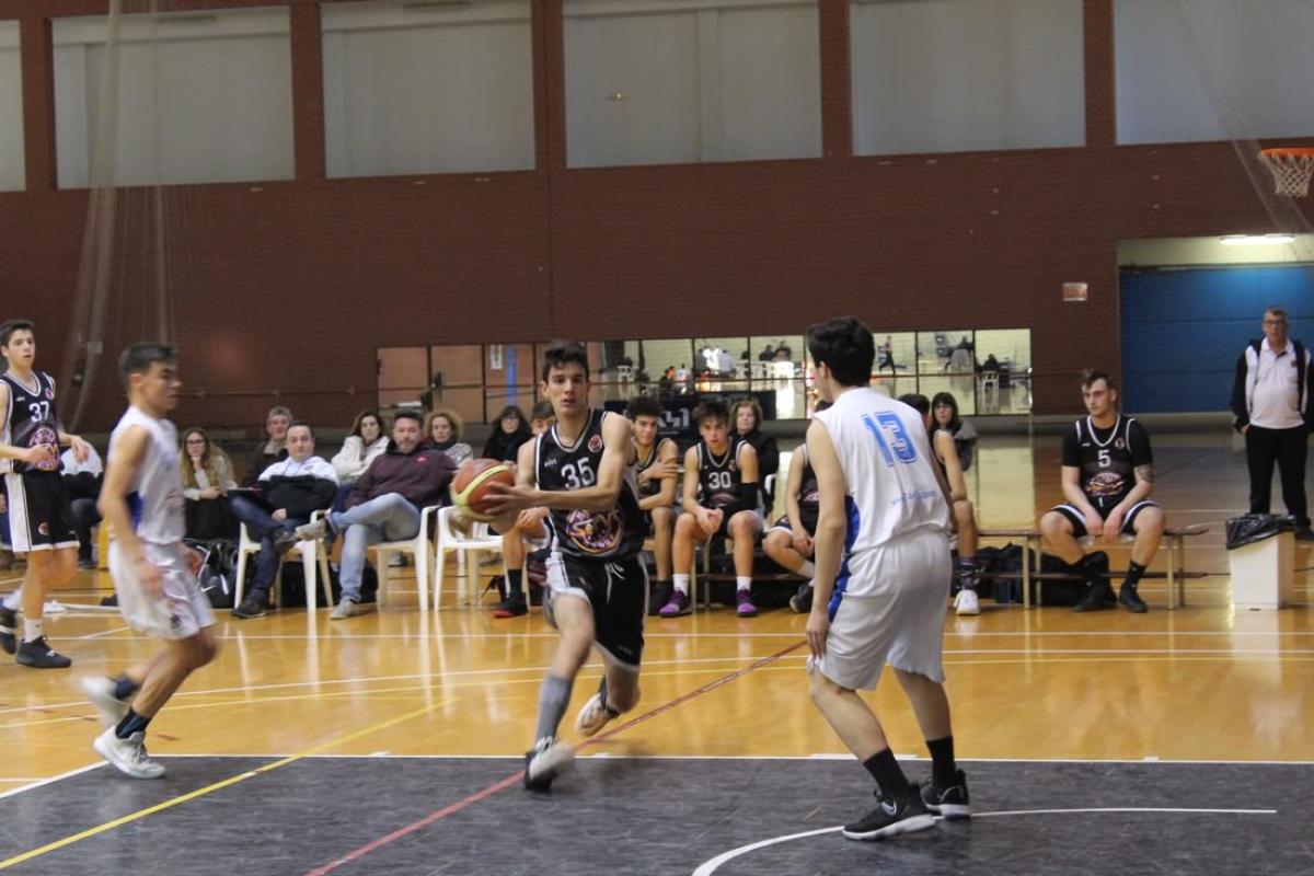 SERVIGROUP JUNIOR NEGRO 117-44 V-74 VILLENA