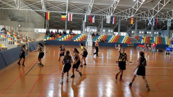 CB LA VILA  92 - 59 INFANTIL FEMENINO BLANCO