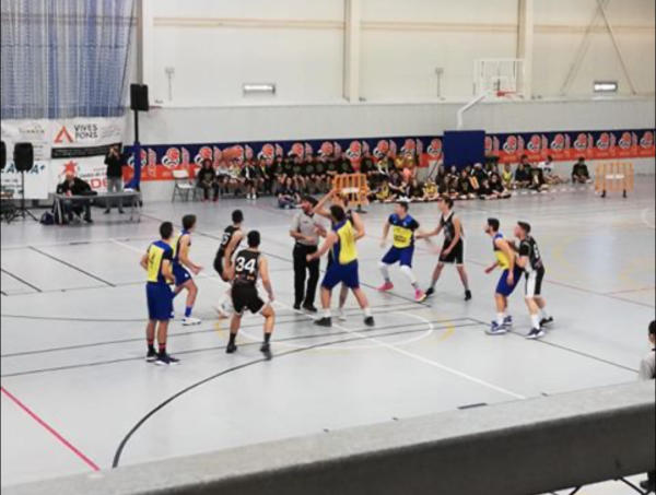 DENIA BC 77-68 SENIOR B