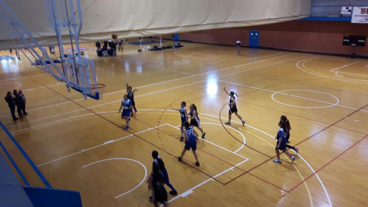 INFANTIL FEMENINO BLANCO 55 - 47 PERSIDECOR CB OLIVA