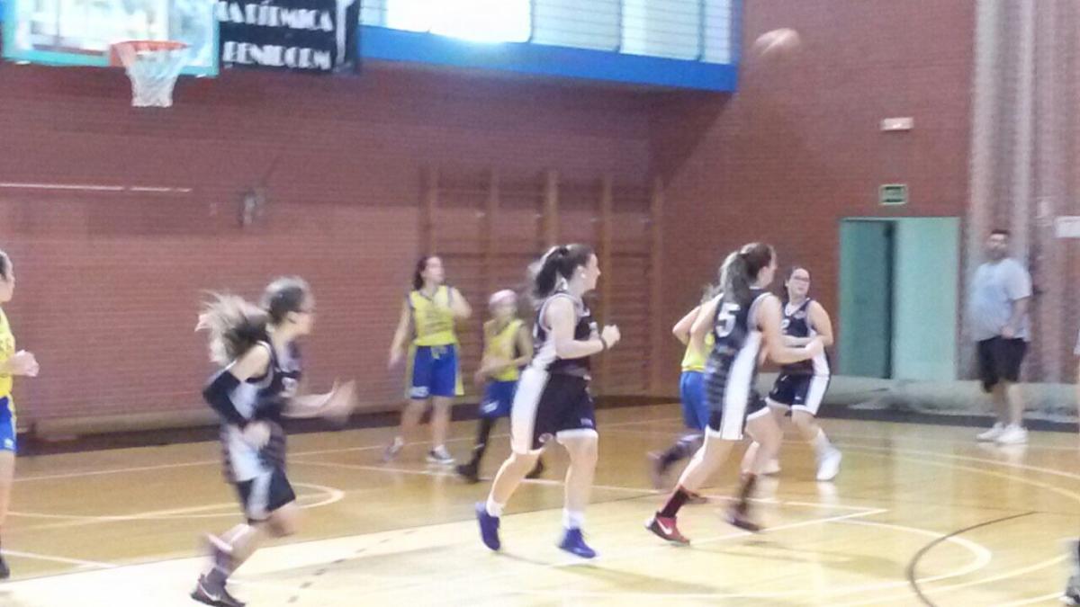 DÉNIA BÁSQUET 03  60-21  CADETE FEMENINO