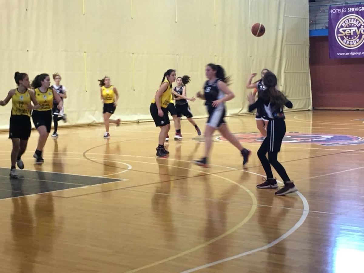 INFANTIL FEMENINO NEGRO  67 – 41 ADESAVI A