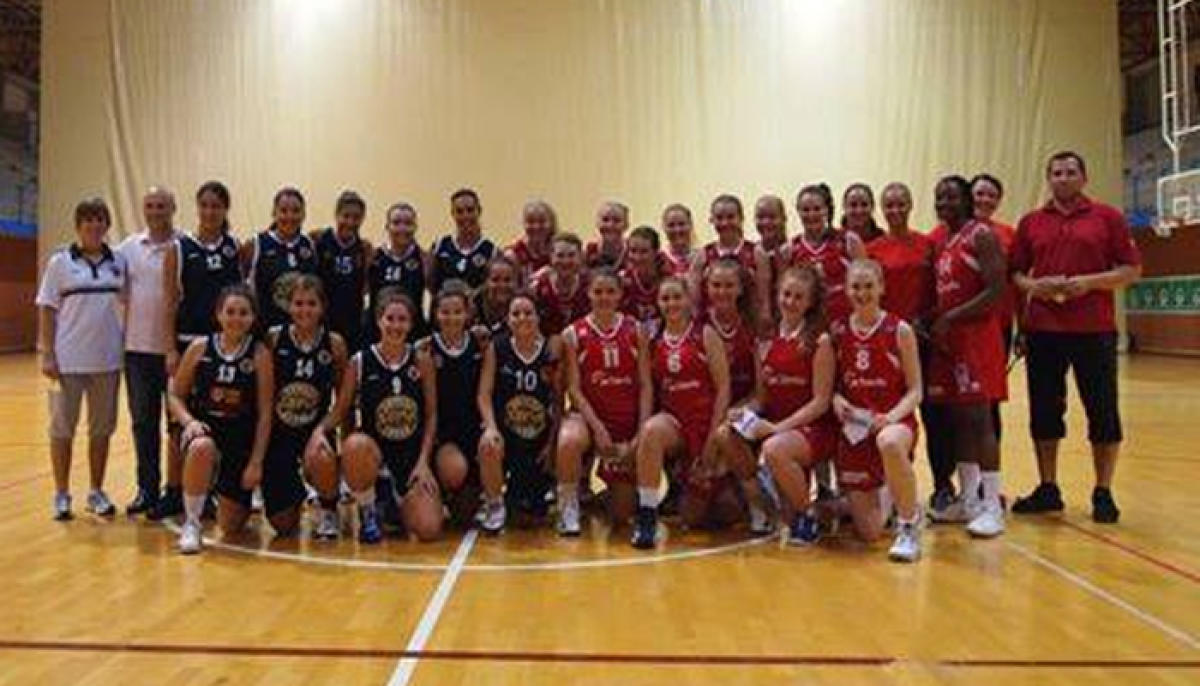 CB Benidorm - Islandia