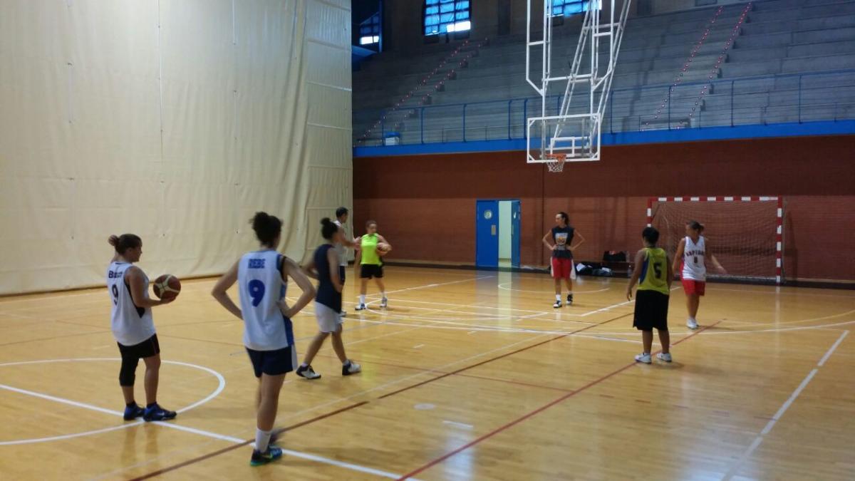 COMIENZA A ENTRENAR NUESTRAS CHICAS!!