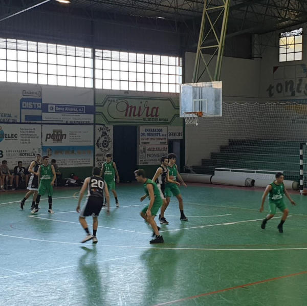 C.B. JORGE JUAN NOVELDA 73-72 SERVIGROUP JUNIOR MASCULINO