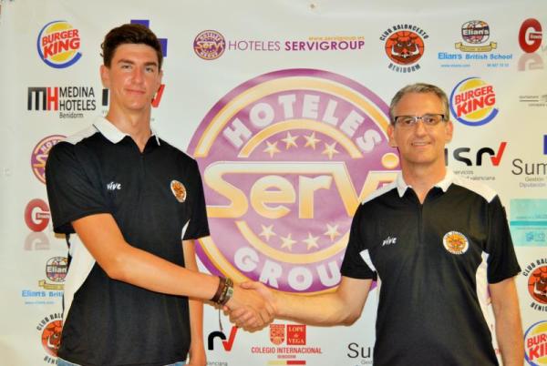 EL CLUB BALONCESTO BENIDORM SIGUE CONFECCIONANDO SU PLANTILLA