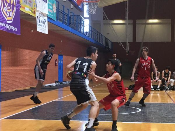 C.D. EL PILAR 67-69 MEDMARKET CADETE MASCULINO NEGRO