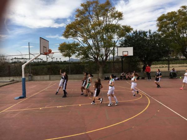 C.D. ORIBASKET 39-46 RESTAURANTE AITONA INFANTIL FEMENINO NEGRO