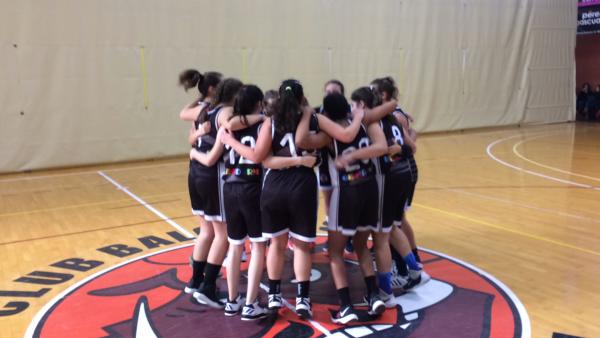 INFANTIL FEMENINO BLANCO 52-44 DENIA B.C.