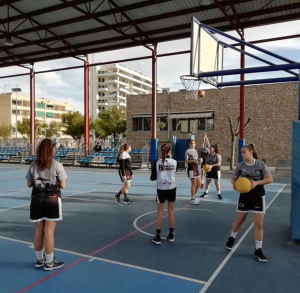 CBF CABOMAR 54-32 RESTAURANTE AITONA CADETE FEMENINO