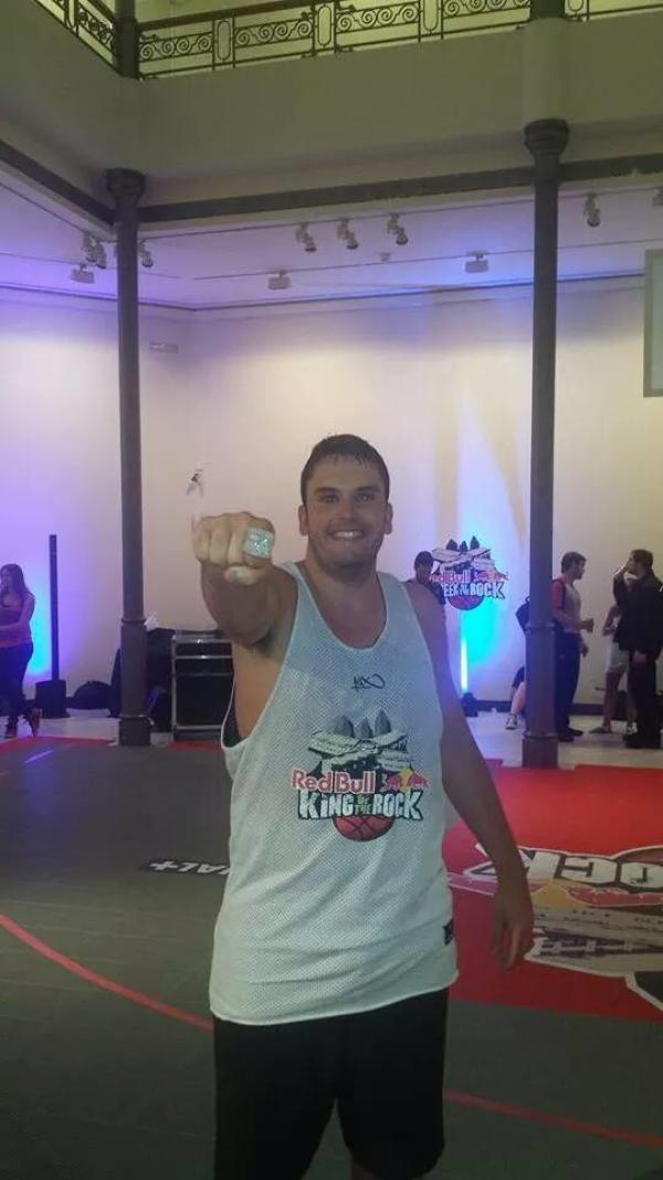 PABLO PATERNA CAMPEON DE KING OF THE ROCK 