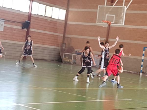 SERVIGROUP CADETE MASCULINO 63 - 23 C.B. UNIÓN ALICANTE || SERVIGROUP CADETE MASCULINO 37 - 44 C.A. MONTEMAR C