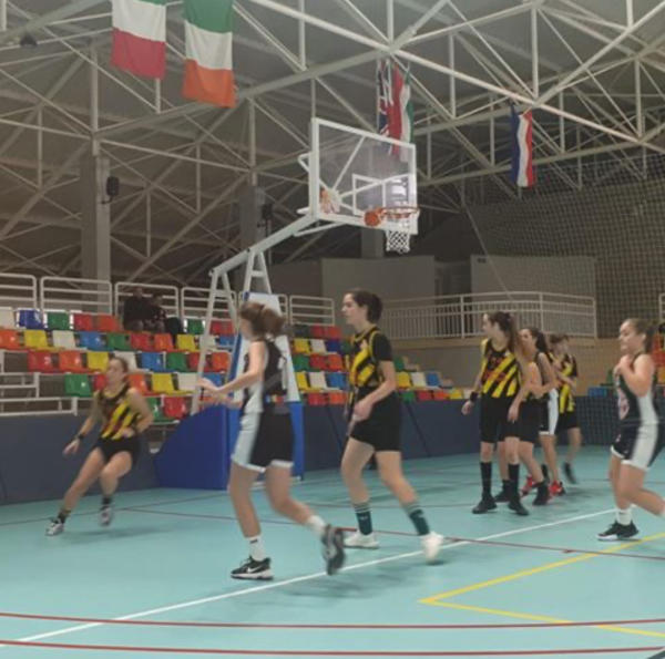 C.B. LA VILA 47-48 SERVIGROUP JUNIOR FEMENINO