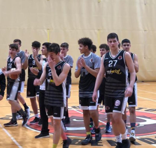 MEDMARKET CADETE MASCULINO NEGRO 71-69 C.B. ILICITANO