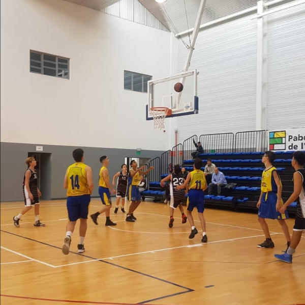 C.B. TERRALFÀS 51-41 CADETE MASCULINO BLANCO