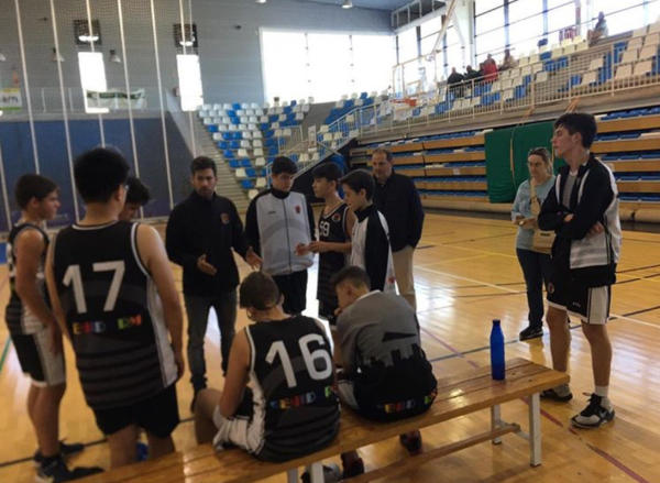 C.B. JOVENTUT XÀBIA 50-69 CADETE MASCULINO VERDE