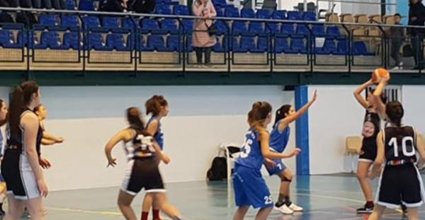 C.B. OLIVA 34-43 SERVIGROUP CADETE FEMENINO