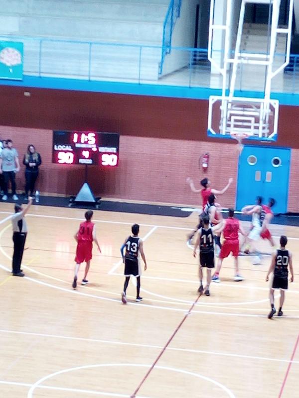 MEDMARKET CADETE MASCULINO NEGRO 66-53 DENIA BASQUET