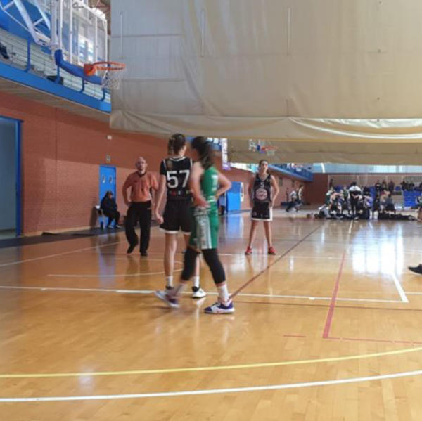 SERVIGROUP JUNIOR FEMENINO 59-71 C.B. IFACH CALPE