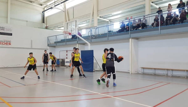 BC DENIA  56-43 CADETE MASCULINO BLANCO