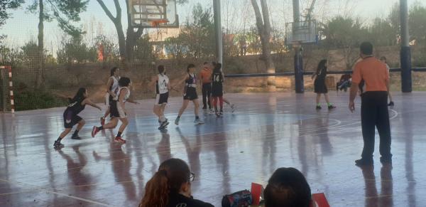 UPB GANDIA 51-57 SERVIGROUP JUNIOR FEMENINO